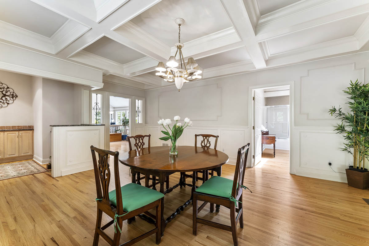 06 4 Stoney Ridge Lane -- Dining Room 2