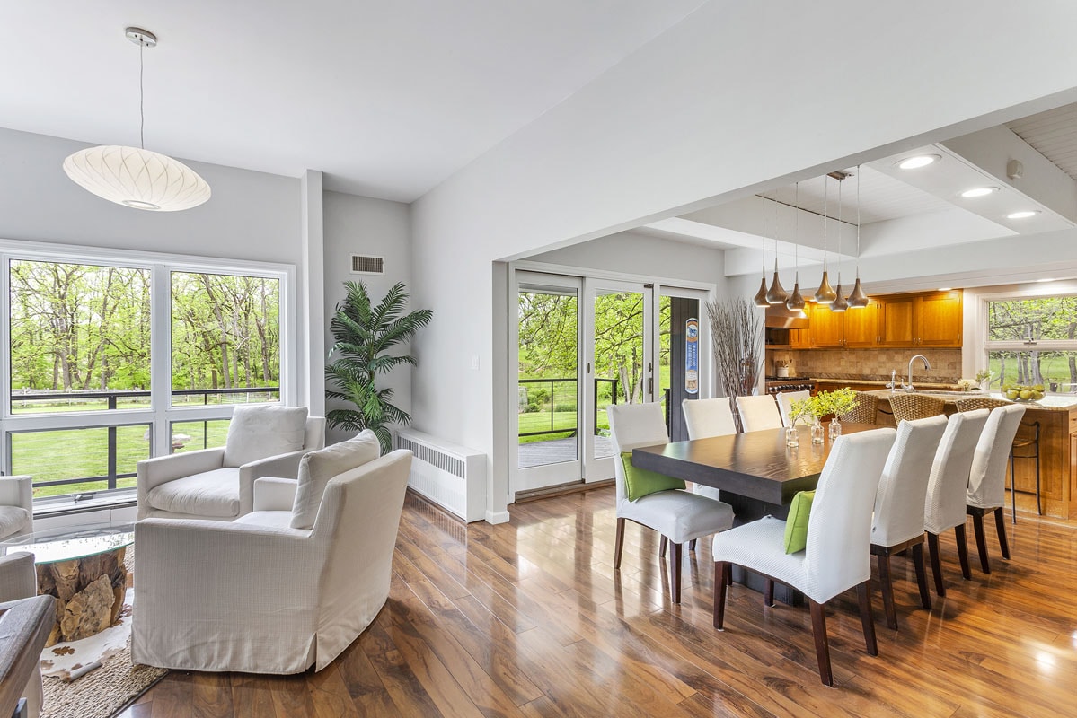 04 32 Welsh Road Tewksbury Township -- dining room view