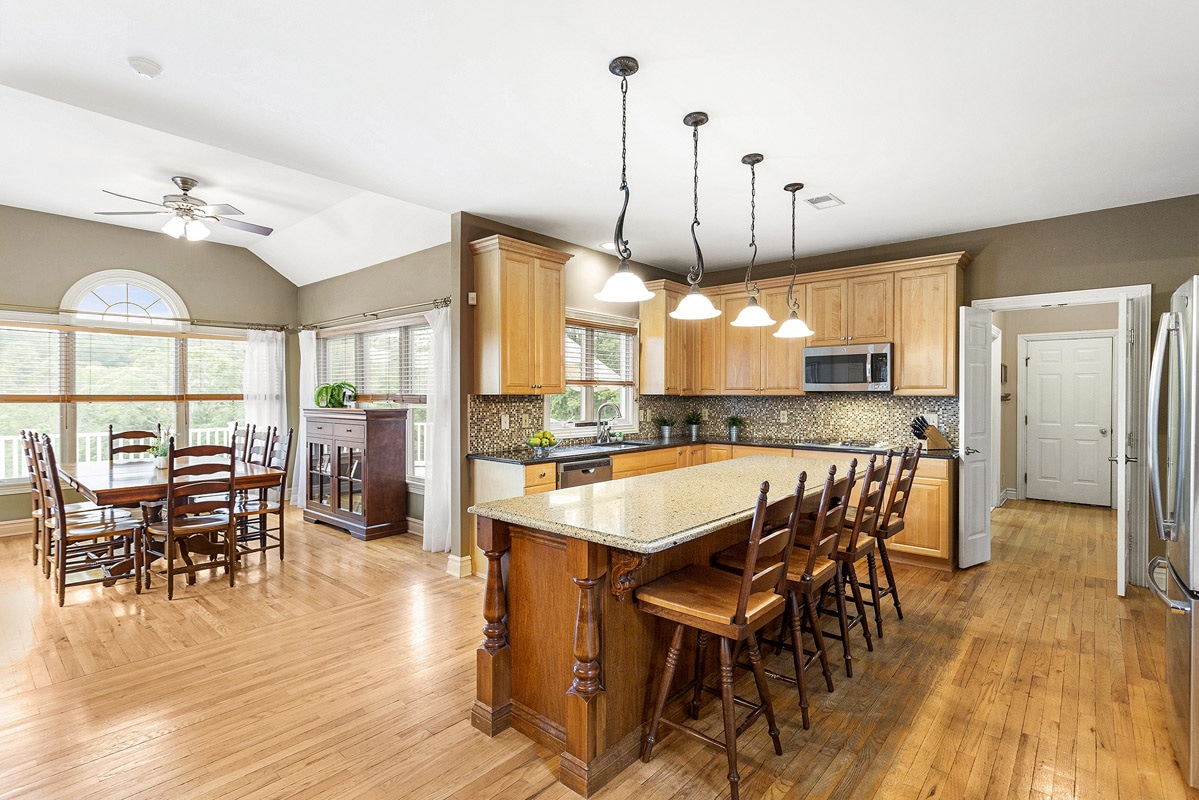 05 195 Old Turnpike Road -- Kitchen 2