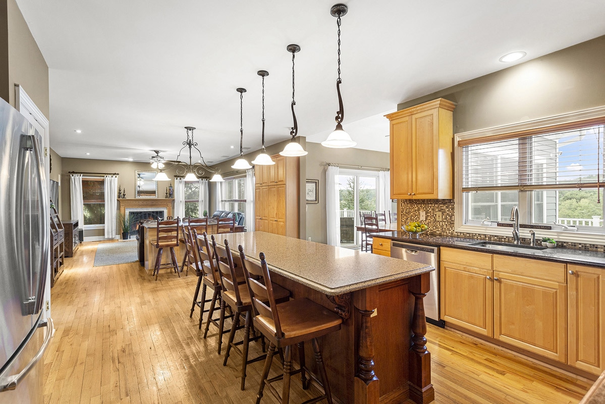 06 195 Old Turnpike Road -- Kitchen 3