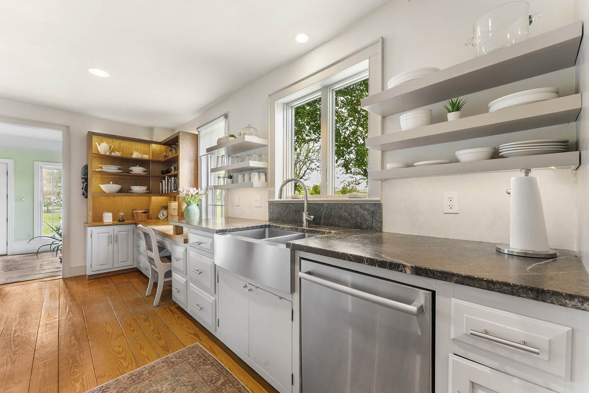 06 73 Old Turnpike Road Tewksbury -- Kitchen 2