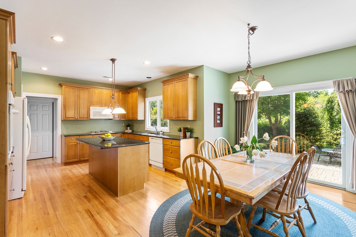 07 199 Old Turnpike Road Tewksbury -- Kitchen 3