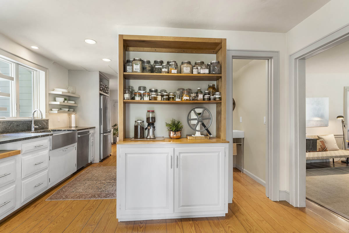 07 73 Old Turnpike Road Tewksbury -- Kitchen 5