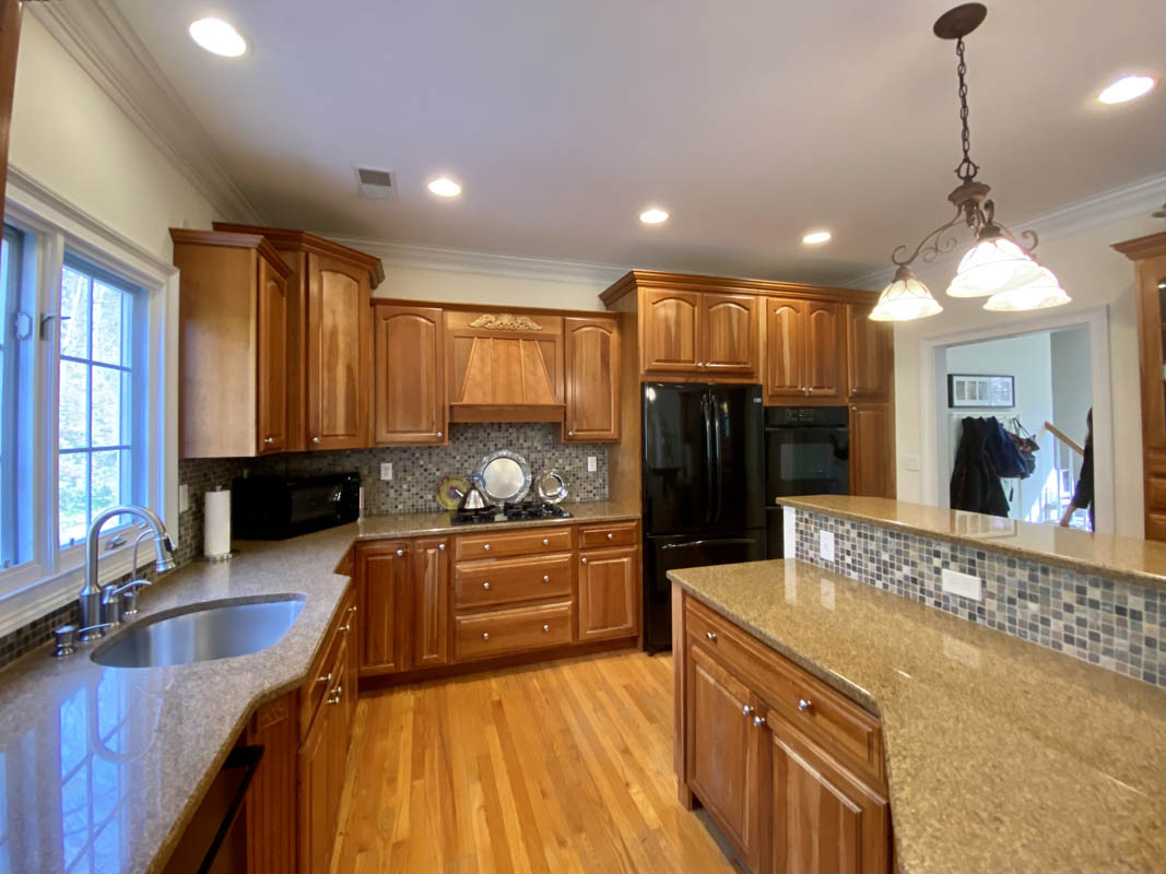 09 112 Old Turnpike Road Tewksbury Township -- kitchen cooking area 1