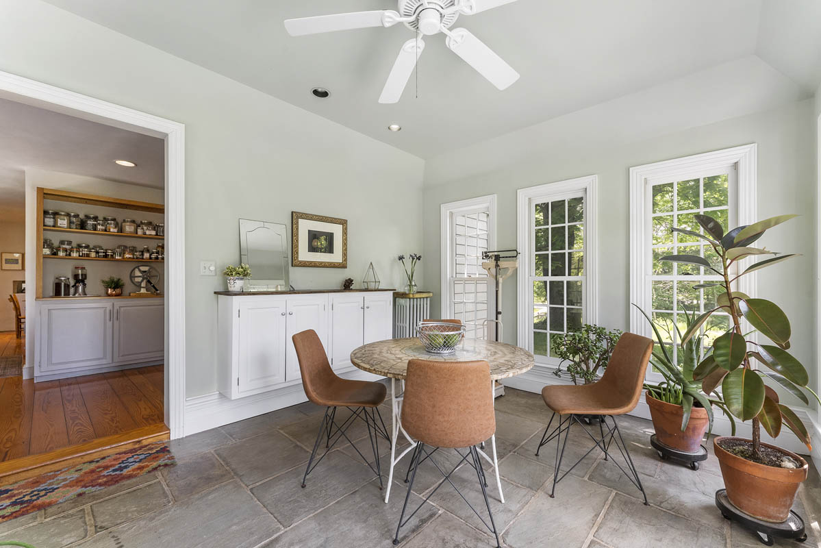 09 73 Old Turnpike Road Tewksbury -- Sunroom 2