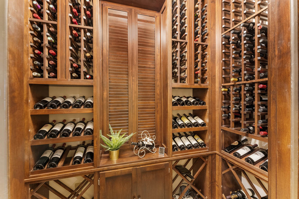 12a 58 Hollow Brook Road Tewksbury Township -- wine room