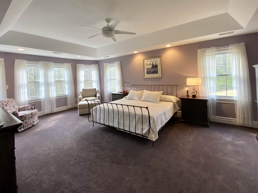 15 112 Old Turnpike Road Tewksbury Township -- master bedroom