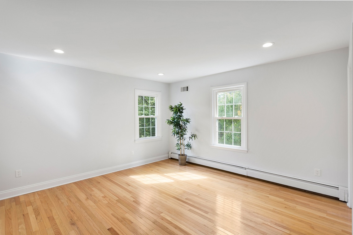 16 10 Salters Farm Road Tewksbury Township -- bedroom 4