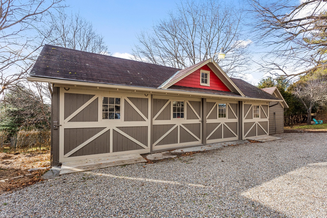 16 65 Main Street Califon Borough -- garage and workshop