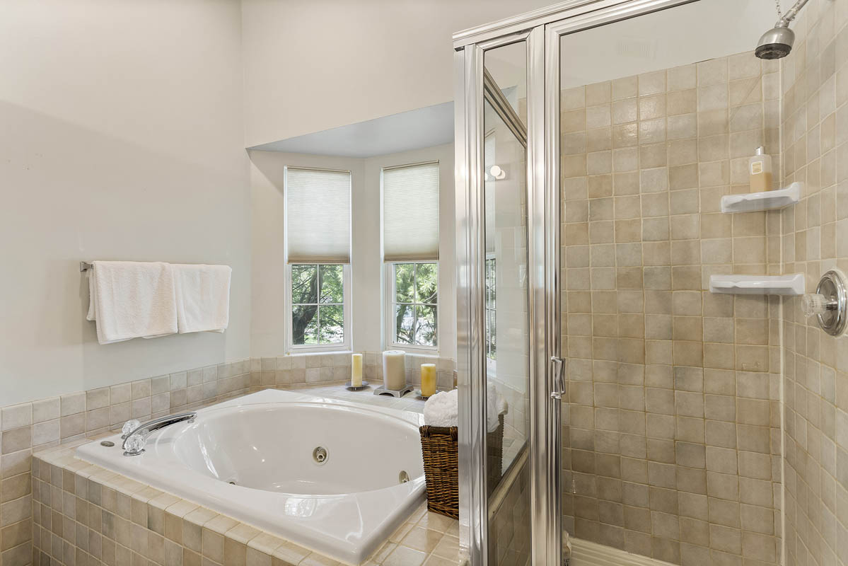 17 -- 206 Well Sweep Road Readington -- Master Bath 2