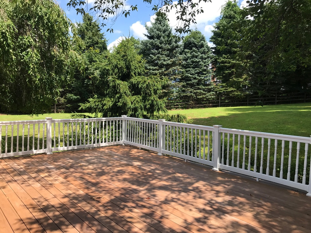 18 10 Salters Farm Road Tewksbury Township -- deck