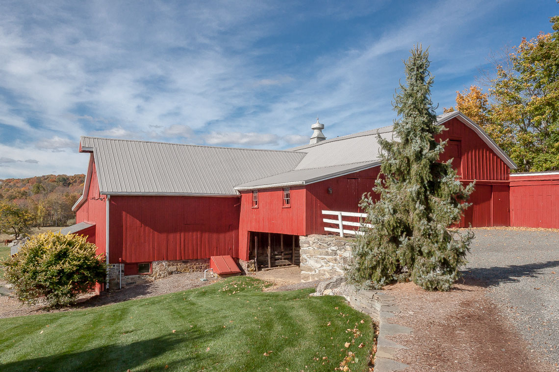 23c 47A Fairmount Road Tewksbury Towship -- dairy barn showing lower storage area