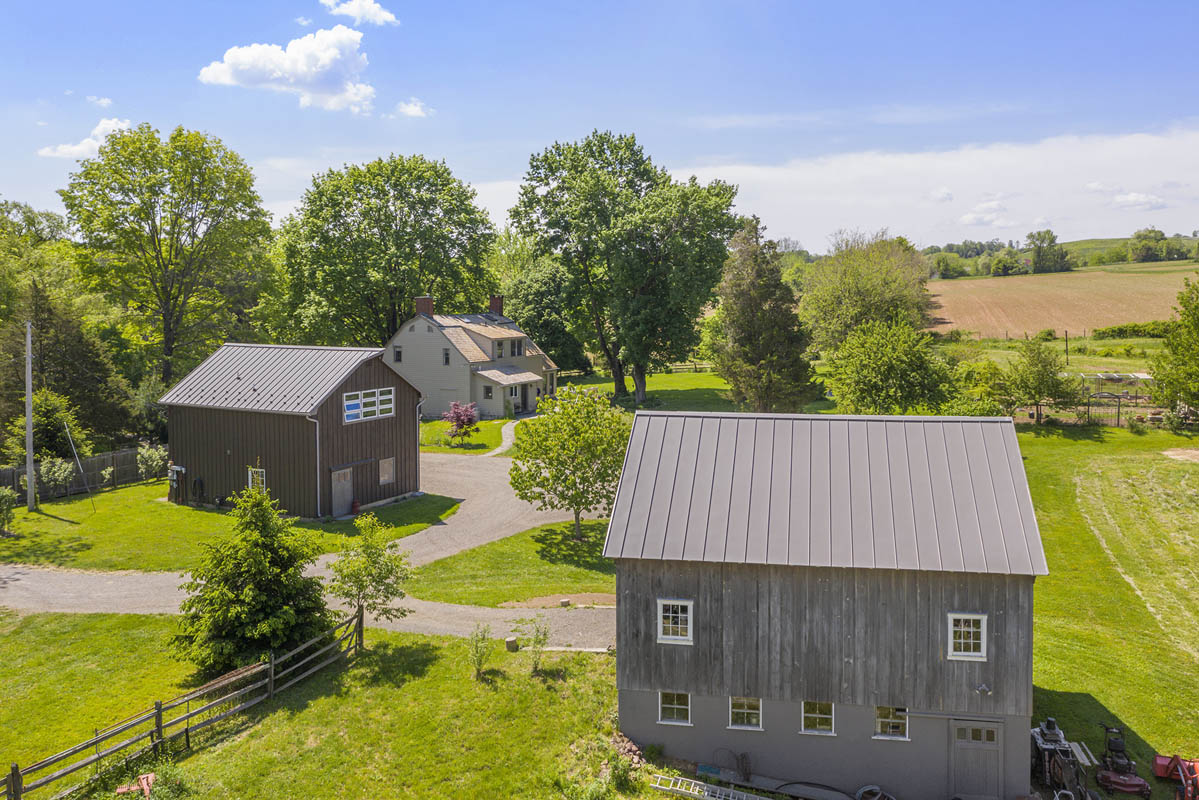 25 73 Old Turnpike Road Tewksbury -- exterior 5