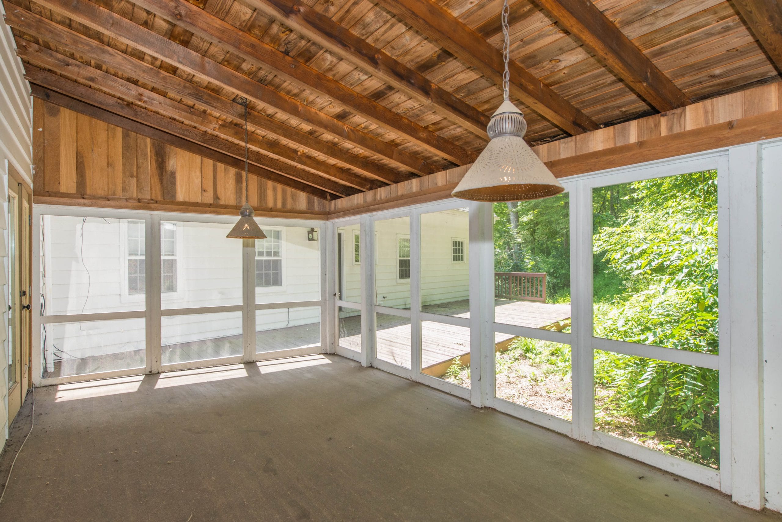 30 69 Philhower Road -- screened porch BZ