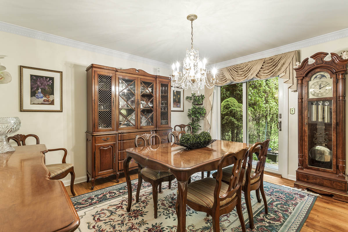 22 Essex Dr - 7 Dining Room