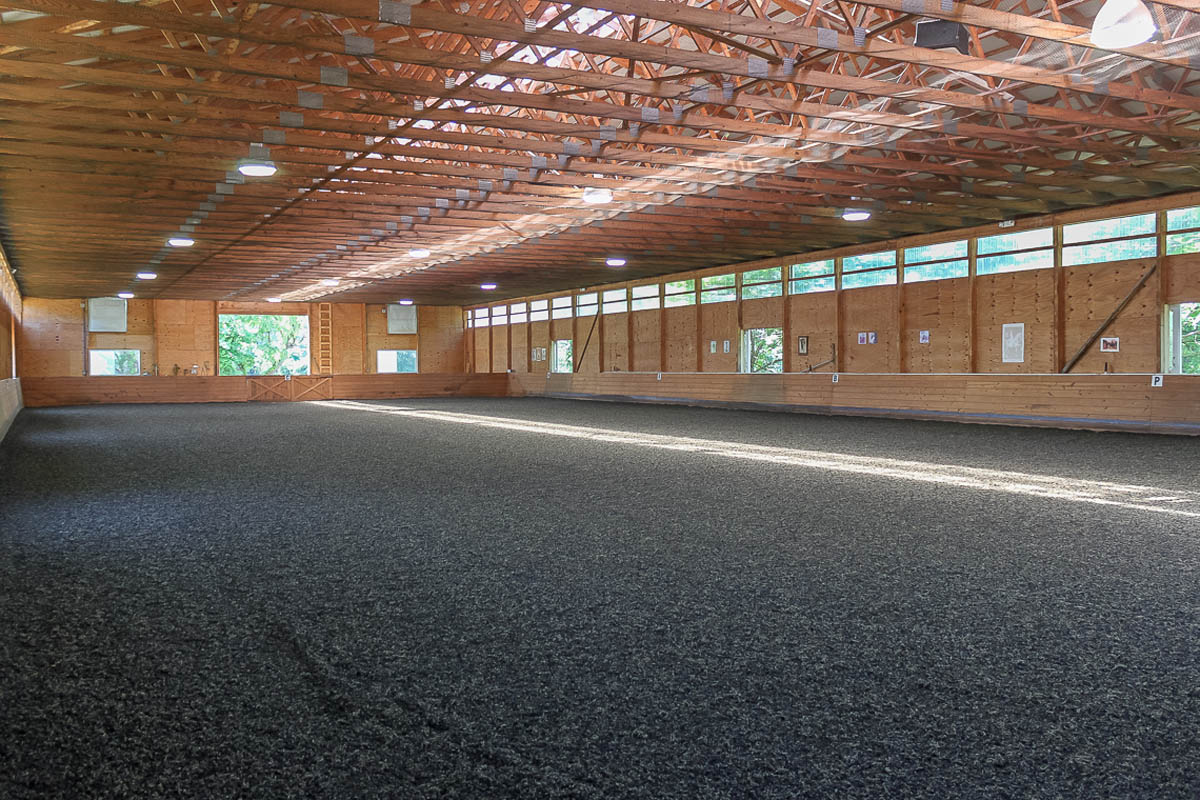 25 3 Fieldview Lane Tewksbury Township -- indoor arena copy