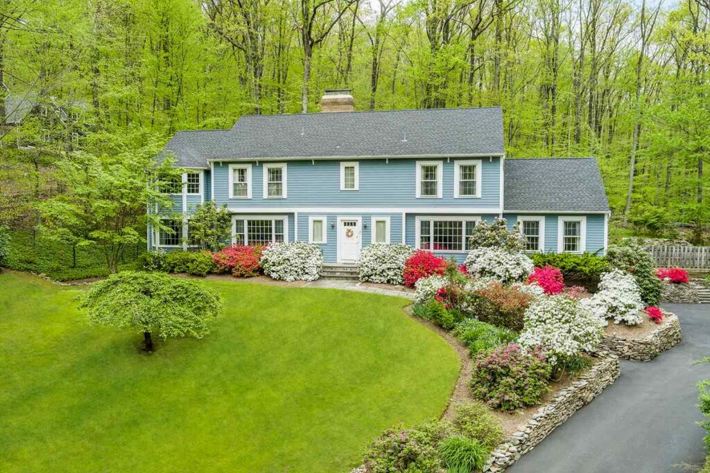 17 Parsonage Lot Road, Tewksbury Township