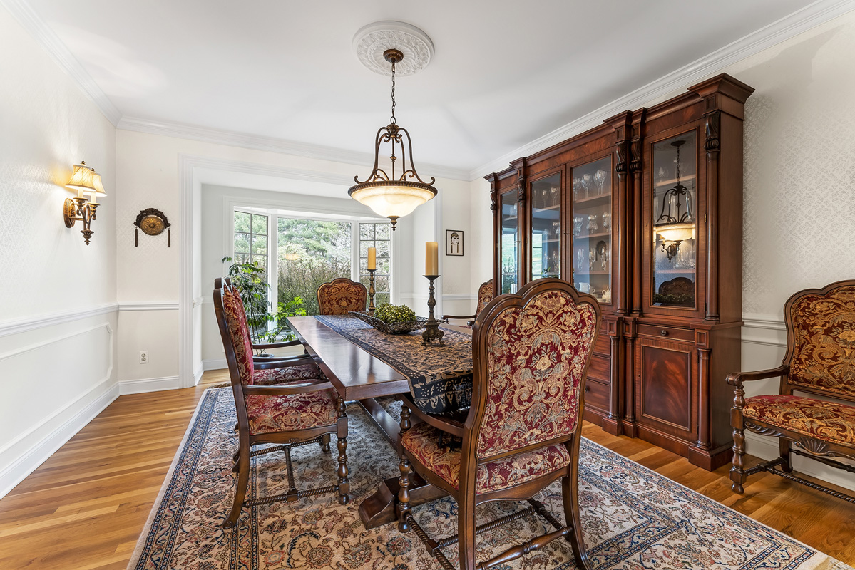 10 16 Guinea Hollow Rd -- Dining Room