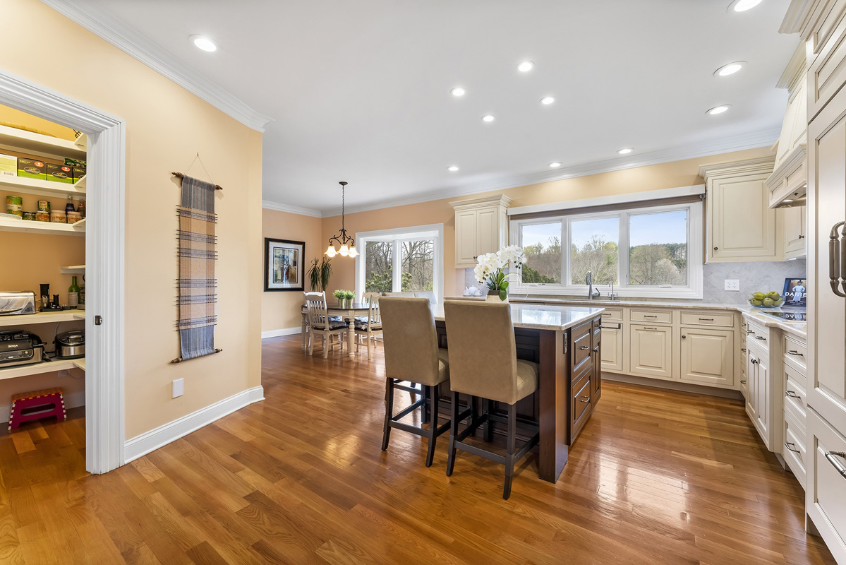 11 16 Guinea Hollow Rd -- Kitchen