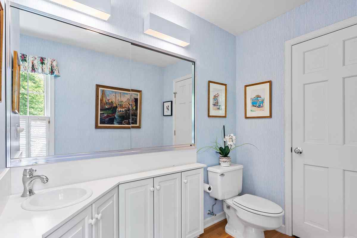 26 17 Parsonage Lot Road Tewksbury Township -- primary bedroom secondary half bathroom
