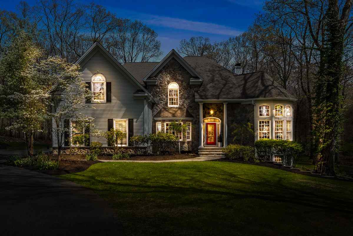 42 4 Oak Lane Tewksbury Township -- dusk exterior front