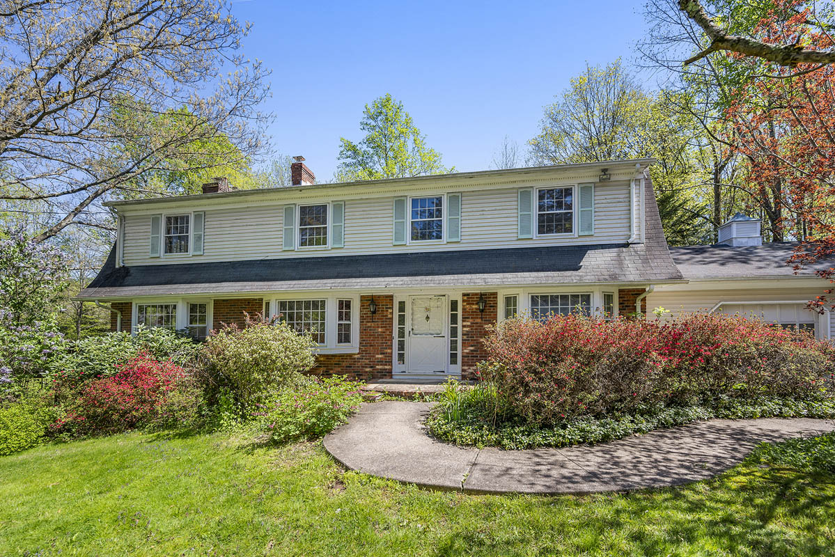 1 Benjamin Road, Chester Twp